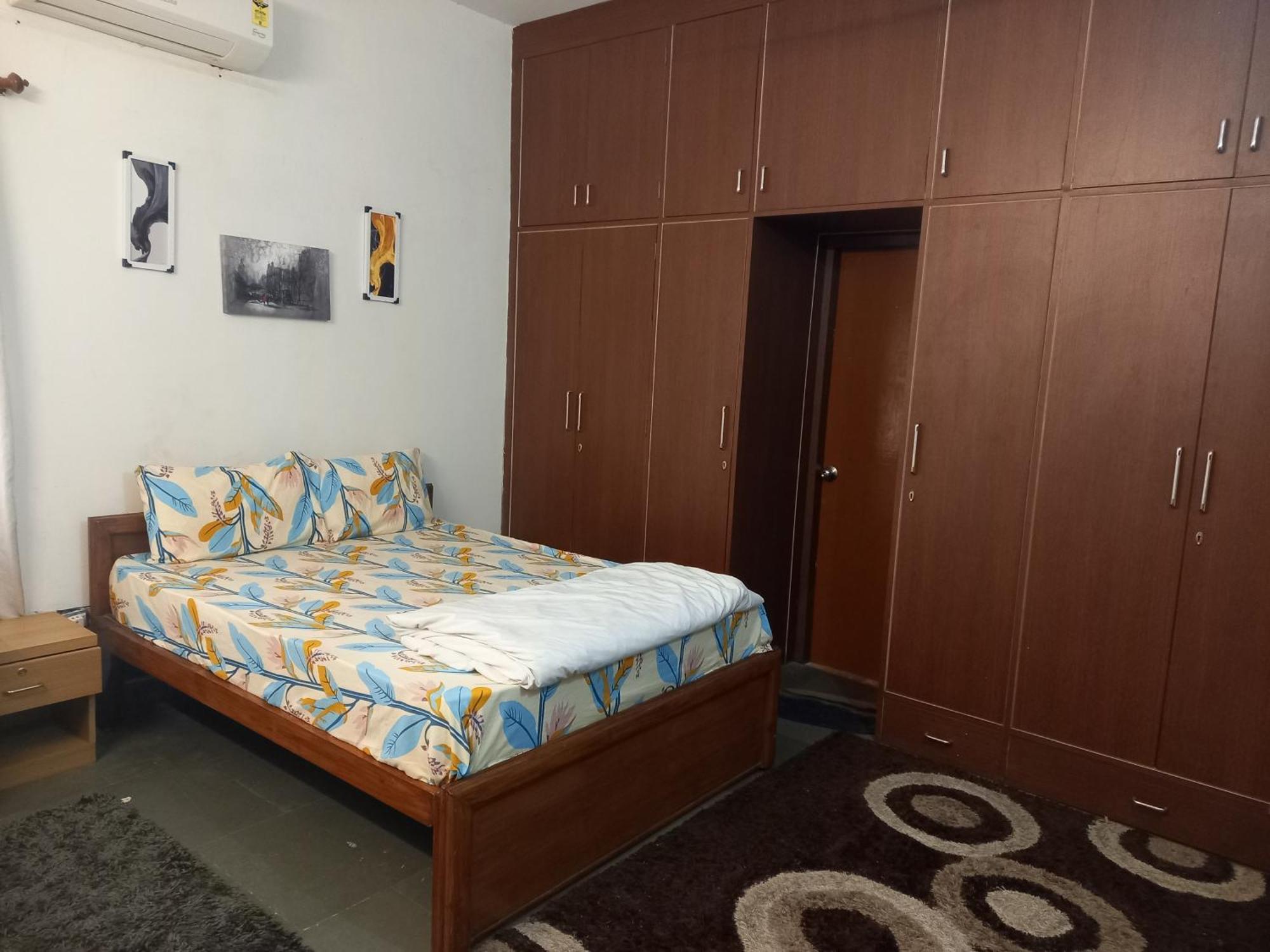 The English Gaon 4 Bhk ボーパール エクステリア 写真