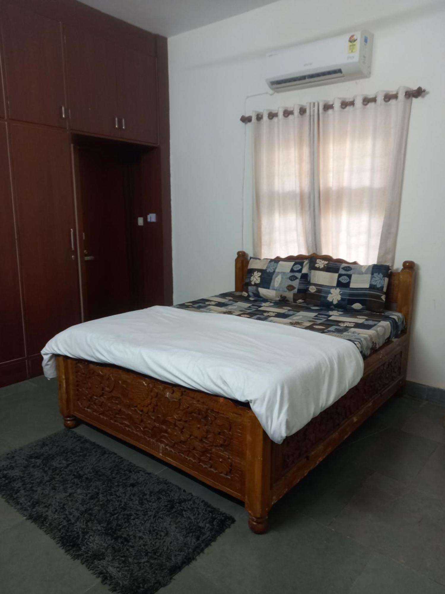 The English Gaon 4 Bhk ボーパール エクステリア 写真